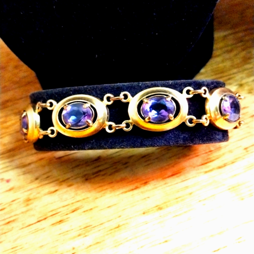 BINDER BROTHERS GOLD FILLED DESIGNER AMETHYST  BRACELET, 1940'S, 7 INCH. SIGNED